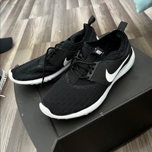 Womens Nikes